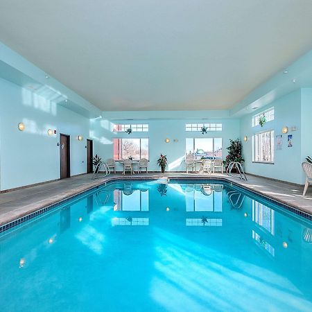 Days Inn By Wyndham Маниту-Спрингс Экстерьер фото